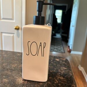 Rae Dunn Artisan Collection Soap Dispenser with Pump. NWT